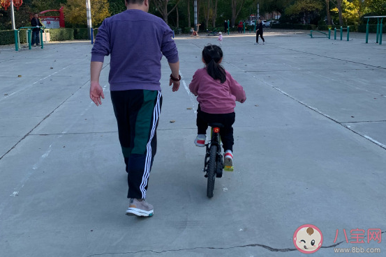 女兒學(xué)會(huì)騎車了朋友圈說(shuō)說(shuō) 夸孩子騎自行車很棒的說(shuō)說(shuō) 女兒學(xué)會(huì)騎車了朋友圈說(shuō)說(shuō) 夸孩子騎自行車很棒的說(shuō)說(shuō)