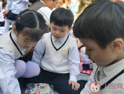 孩子秋游家長發(fā)朋友圈感言說說 孩子去秋游了家長心情句子 孩子秋游家長發(fā)朋友圈感言說說 孩子去秋游了家長心情句子