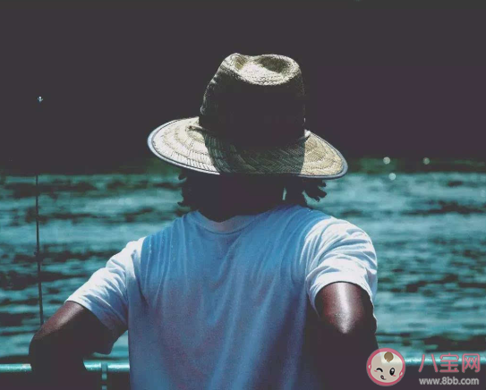 很不喜歡的男生天天找你聊天怎么辦 經常找你聊天的男生就是喜歡你嗎 很不喜歡的男生天天找你聊天怎么辦 經常找你聊天的男生就是喜歡你嗎