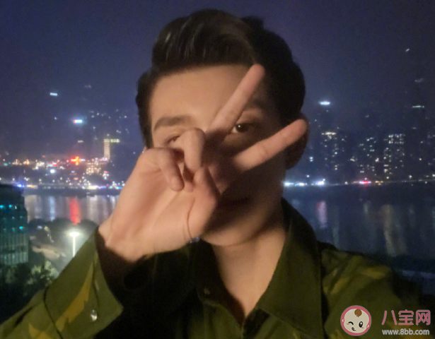 王源《魚缸旅館》歌詞是什么 《魚缸旅館》完整版歌詞在線聽歌