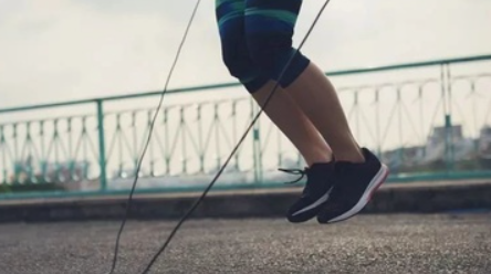 跳繩補(bǔ)習(xí)班一小時(shí)收費(fèi)2000元 跳繩補(bǔ)習(xí)班為什么火了