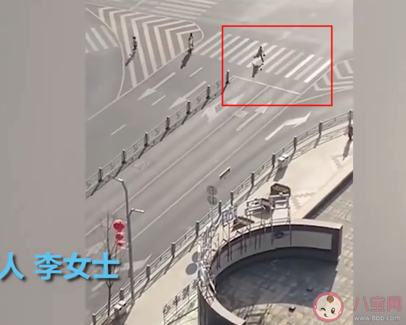 女孩每天狂奔踩點上班被老板拍下是怎么回事 每天踩點上班好嗎