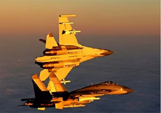 致敬藍天守衛者的正能量文案句子 向人民空軍致敬的勵志說說語錄