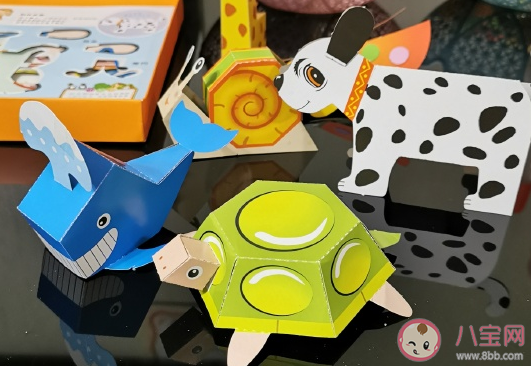 第一次陪孩子做手工發朋友圈說說 第一次和孩子做手工父母感言句子