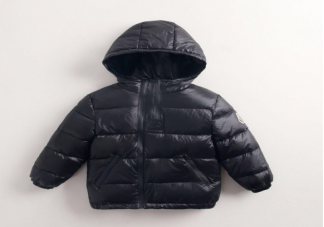 孩子穿羽絨服有什么講究 給寶寶選擇羽絨服要注意什么