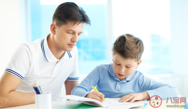 遼寧要求教師必須親自批改作業是怎么回事 遼寧中小學生作業管理十要求內容 遼寧要求教師必須親自批改作業是怎么回事 遼寧中小學生作業管理十要求內容