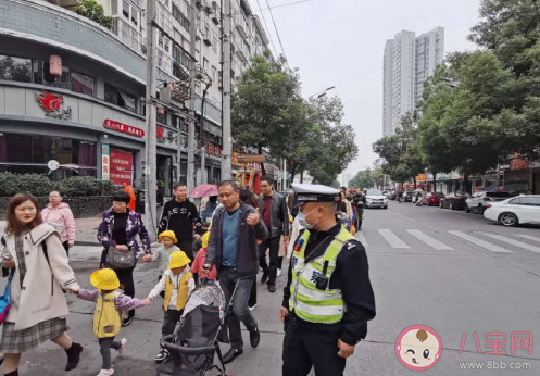 幼兒園秋游說(shuō)說(shuō)心情短語(yǔ) 幼兒園秋游開(kāi)心的語(yǔ)錄大全