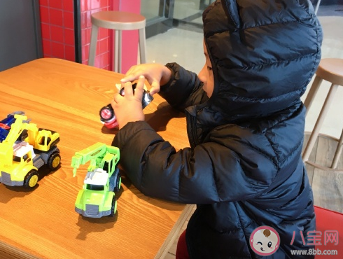 兒子成績考得好怎么發朋友圈 兒子考試成績進步大感慨句子