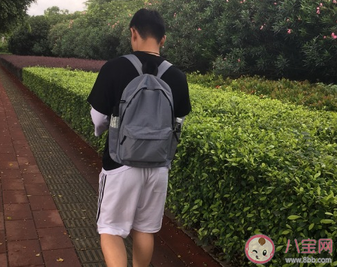 送兒子去車站的感慨句子大全 送兒子車站心情說說 送兒子去車站的感慨句子大全 送兒子車站心情說說