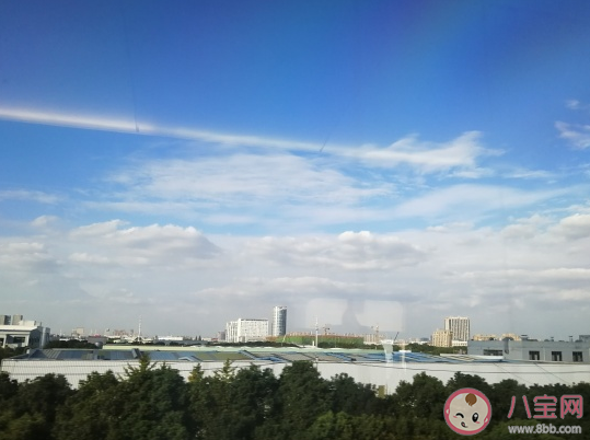 曬天空照的的簡短句子 配天空照片的的唯美文字大全