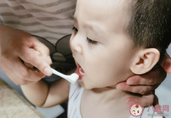 兒子第一次刷牙的心情說說 兒子第一次刷牙媽媽感言