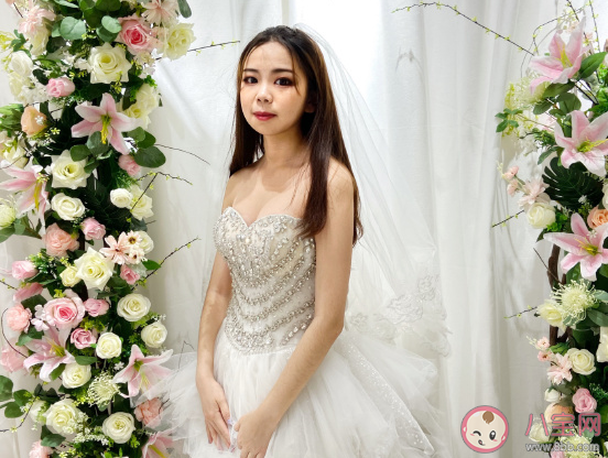 女兒結(jié)婚媽媽的心情說(shuō)說(shuō) 女兒出嫁后母親傷感感言句子 女兒結(jié)婚媽媽的心情說(shuō)說(shuō) 女兒出嫁后母親傷感感言句子