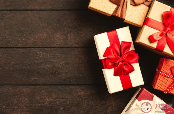 收到感恩節禮物發朋友圈的心情說說 收到感恩節禮物開心的朋友圈句子 收到感恩節禮物發朋友圈的心情說說 收到感恩節禮物開心的朋友圈句子