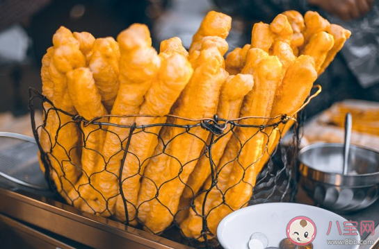 逛小吃街發(fā)朋友圈說說 去小吃街曬美食心情文案 逛小吃街發(fā)朋友圈說說 去小吃街曬美食心情文案