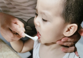 兒子第一次刷牙的心情說說 兒子第一次刷牙媽媽感言