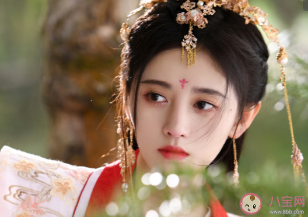 鞠婧祎《古畫》歌詞是什么 《古畫》完整版歌詞在線聽歌