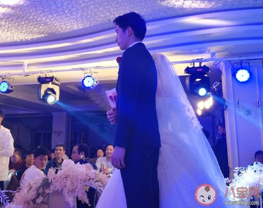 朋友都結(jié)婚了發(fā)朋友圈心情感慨說說 身邊朋友圈都結(jié)婚了自己單身感受 朋友都結(jié)婚了發(fā)朋友圈心情感慨說說 身邊朋友圈都結(jié)婚了自己單身感受