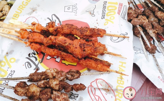 吃全羊宴的朋友圈配圖說說 吃全羊宴的心情感言句子