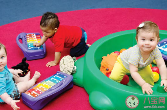 父母有必要跟嬰兒聊天嗎 經常陪嬰兒聊天的好處