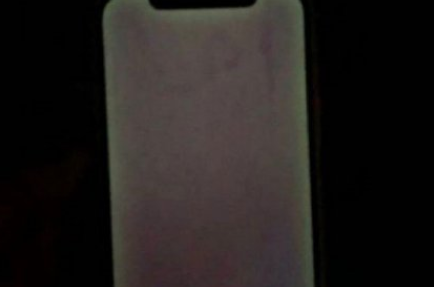 iphone12屏幕發綠發黃怎么回事 蘋果官方回應系統問題