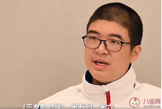 四川14歲男孩身高創吉尼斯紀錄 四川14歲男孩身高是多少 四川14歲男孩身高創吉尼斯紀錄 四川14歲男孩身高是多少