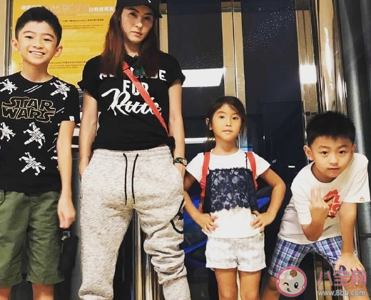 和兒子一起逛街的心情說說 和兒子在一起出去玩發(fā)朋友圈句子 和兒子一起逛街的心情說說 和兒子在一起出去玩發(fā)朋友圈句子