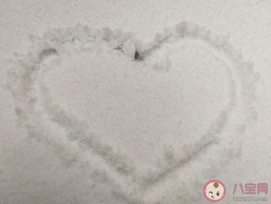 下暴雪了發(fā)朋友圈心情說說 下暴雨了記錄感言句子