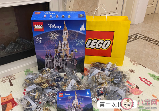 兒子拼樂高怎么發朋友圈贊揚 兒子拼完樂高的成就感句子