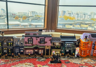 和兒子一起拼樂高發(fā)朋友圈說說 和孩子一起搭樂高話語句子