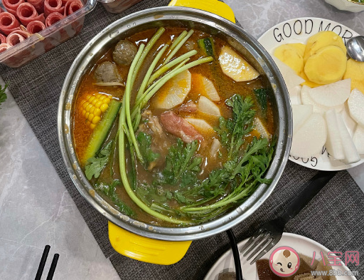 在家吃火鍋發朋友圈說說 發個吃火鍋的心情感慨