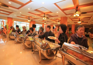 北京畢業(yè)生從事養(yǎng)老服務(wù)最高獎6萬是真的嗎 養(yǎng)老服務(wù)行業(yè)就業(yè)前景