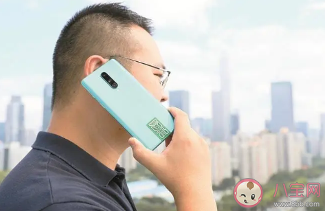 手機信號貼片真的有用嗎 手機信號貼片會對手機有害嗎