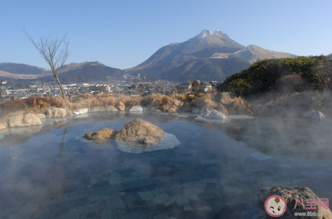 我國古人對溫泉的開發(fā)利用不止泡澡還包括以下哪一項 最新螞蟻莊園11月27日答案 我國古人對溫泉的開發(fā)利用不止泡澡還包括以下哪一項 最新螞蟻莊園11月27日答案
