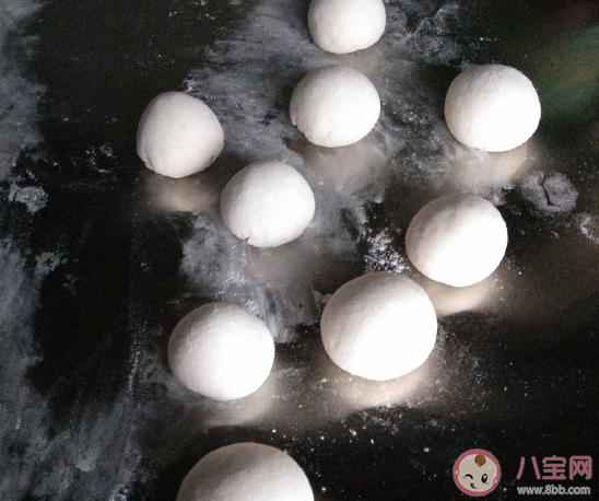 第一次蒸饅頭的曬朋友圈說說 自己動手做饅頭文案句子 第一次蒸饅頭的曬朋友圈說說 自己動手做饅頭文案句子