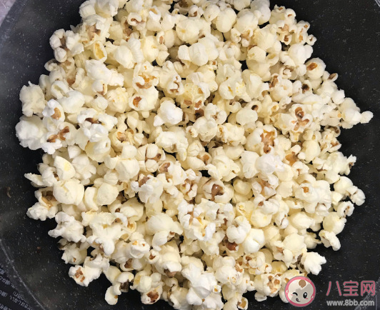 第一次做爆米花的心情說說句子 自制爆米花成功發(fā)朋友圈文案 第一次做爆米花的心情說說句子 自制爆米花成功發(fā)朋友圈文案