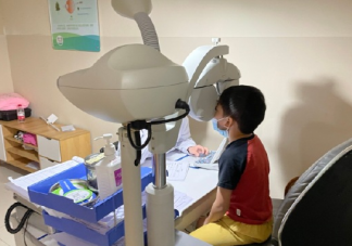 回家看孩子的心情感慨句子 回家?guī)Ш⒆拥陌l(fā)朋友圈說說