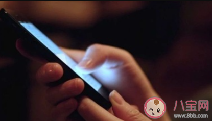 年輕人深陷消費貸花唄該背鍋嗎 深陷網(wǎng)貸花唄有責(zé)任嗎