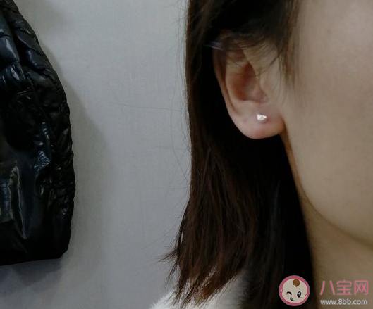 紀念第一次打耳洞的說說 第一次打耳洞搞笑句子說說