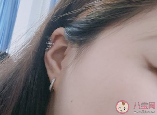 打完耳洞發朋友圈文案句子 打耳洞經典語錄大全