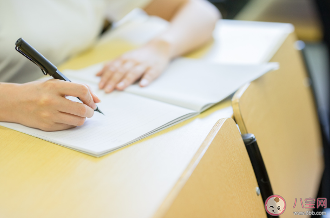 學生成績排名應該公開嗎 成績排名屬于個人隱私嗎 學生成績排名應該公開嗎 成績排名屬于個人隱私嗎