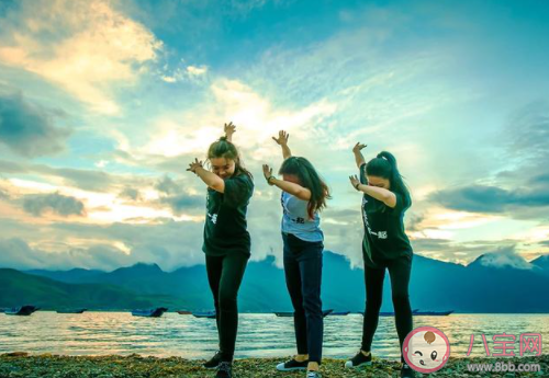 我一個人還好只是不再愛笑是什么歌 《還好》完整版歌詞在線聽歌