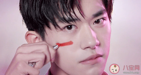 為什么越來越多男明星代言化妝品 如何看待男明星代言化妝品