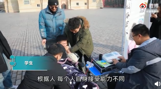 高校男生體驗女生生理痛是怎么回事 女生生理期有多難受