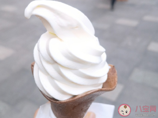 冬天吃冰淇淋的心情短語 冬天吃冰淇淋經典語錄句子