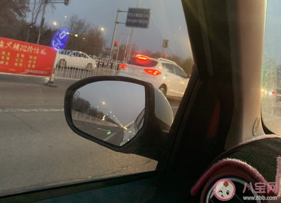 工作出差發朋友圈的文案感言 出差勵志經典感慨句子大全