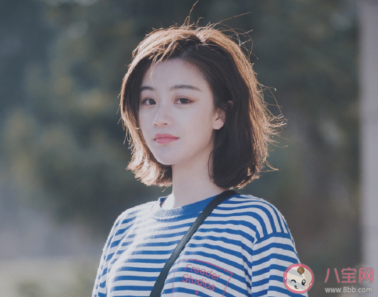 新年換發型發朋友圈說說 過年曬新發型心情感慨 新年換發型發朋友圈說說 過年曬新發型心情感慨