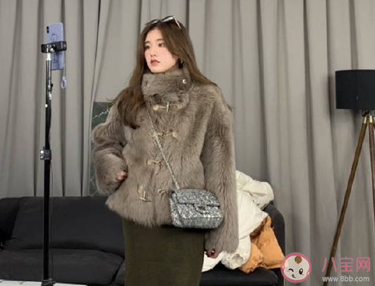 2021新年換新衣發朋友圈說說 過年穿新衣服感言感慨