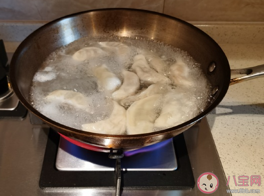 2020冬至沒有吃餃子的朋友圈說說 冬至沒有吃餃子搞笑文案句子