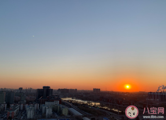 終于見到太陽了心情的說說 冬天久違的太陽幽默短語