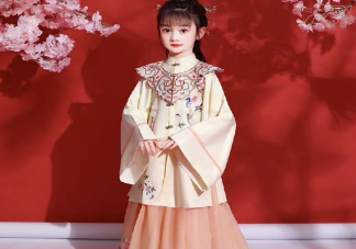 女兒第一次穿漢服開心說說 女兒第一次穿漢服心情感慨句子